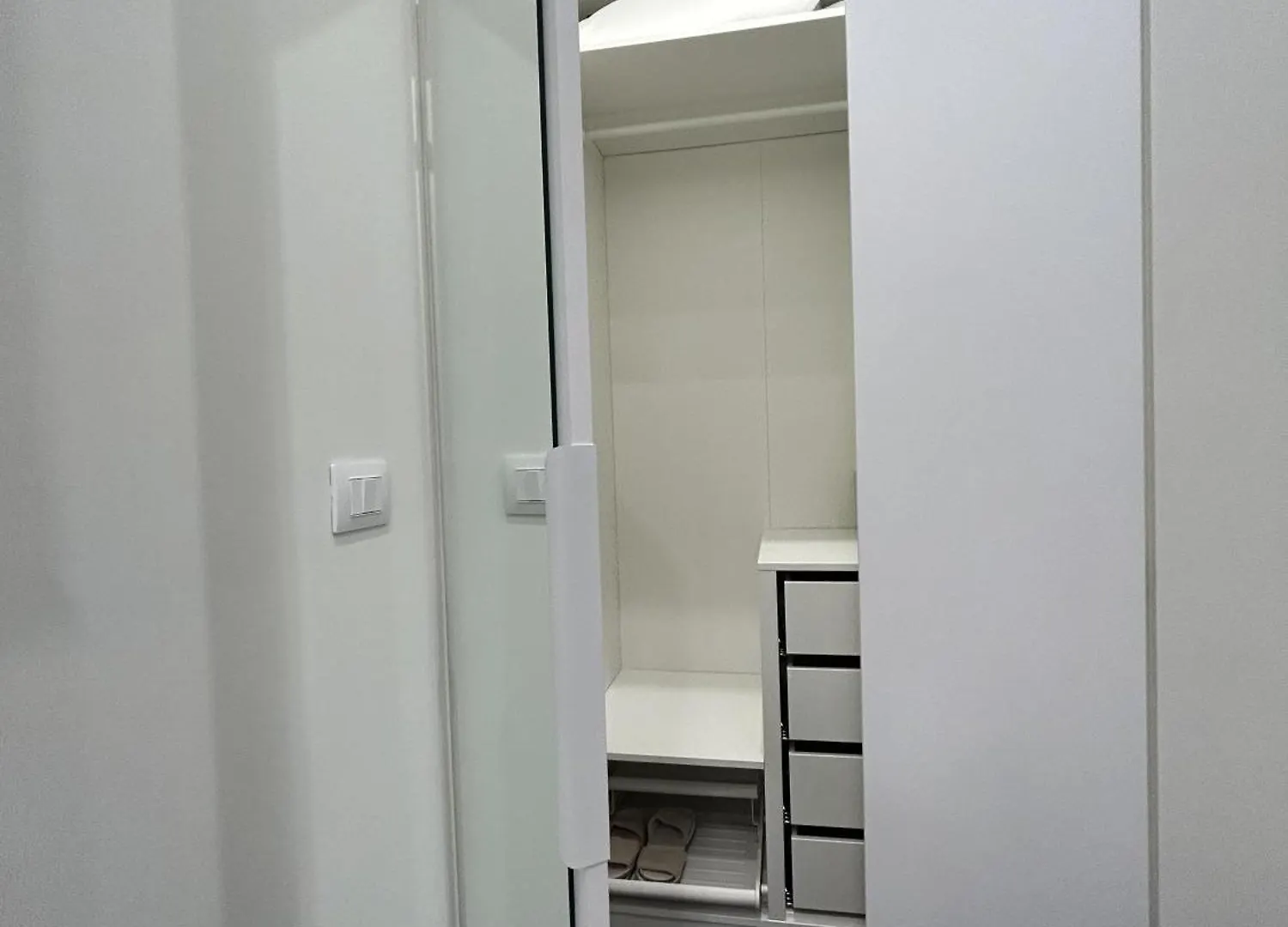 A.R Apartments contacts
