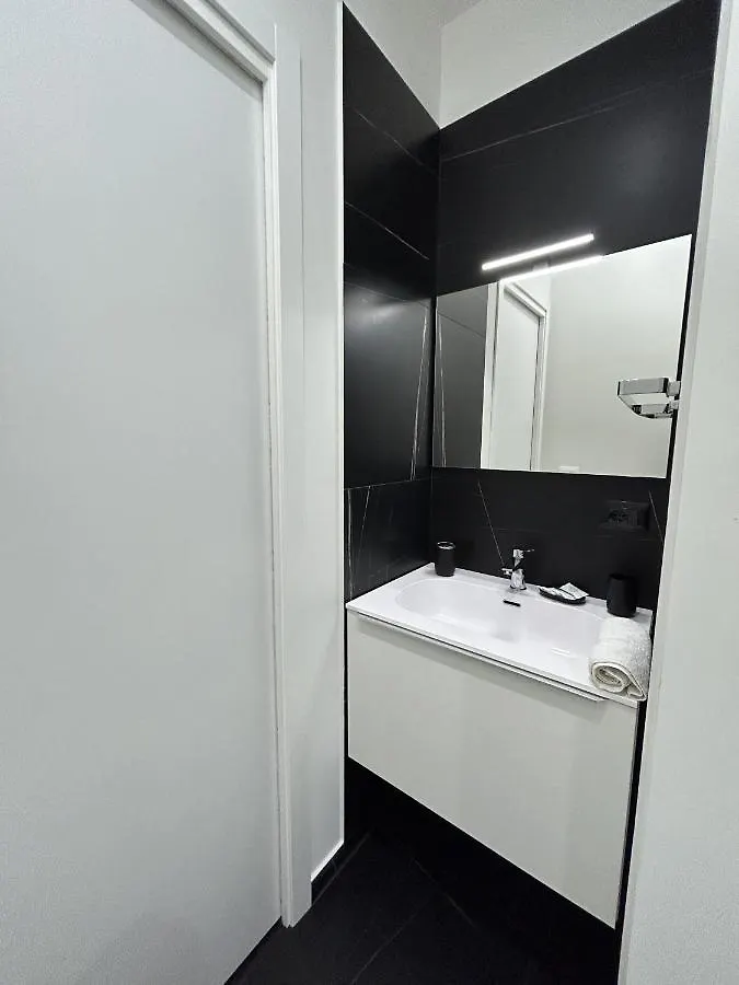 A.R Apartments Catania 0*,  Italy